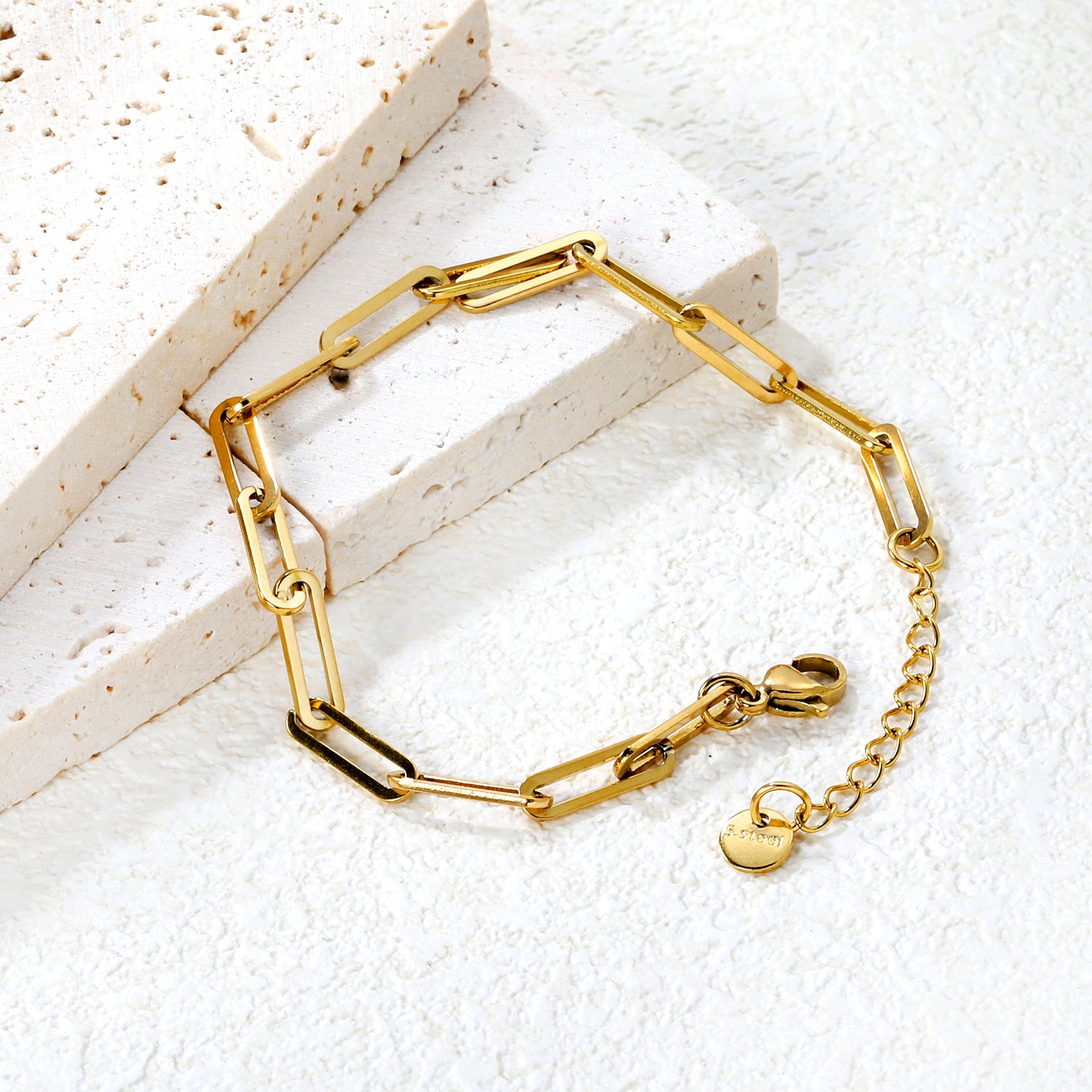 Paperclip Chain Bracelet — Gold