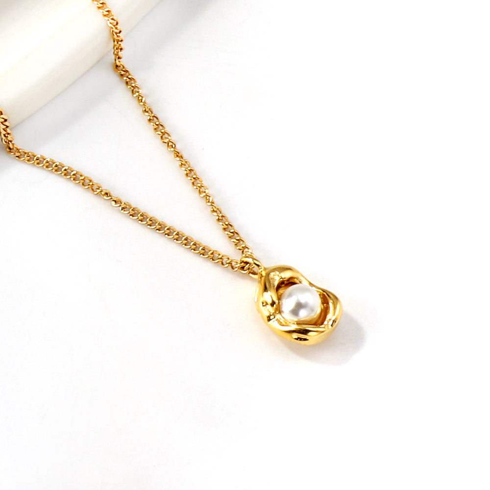 Pearl-in-Wave Pendant Necklace — Gold