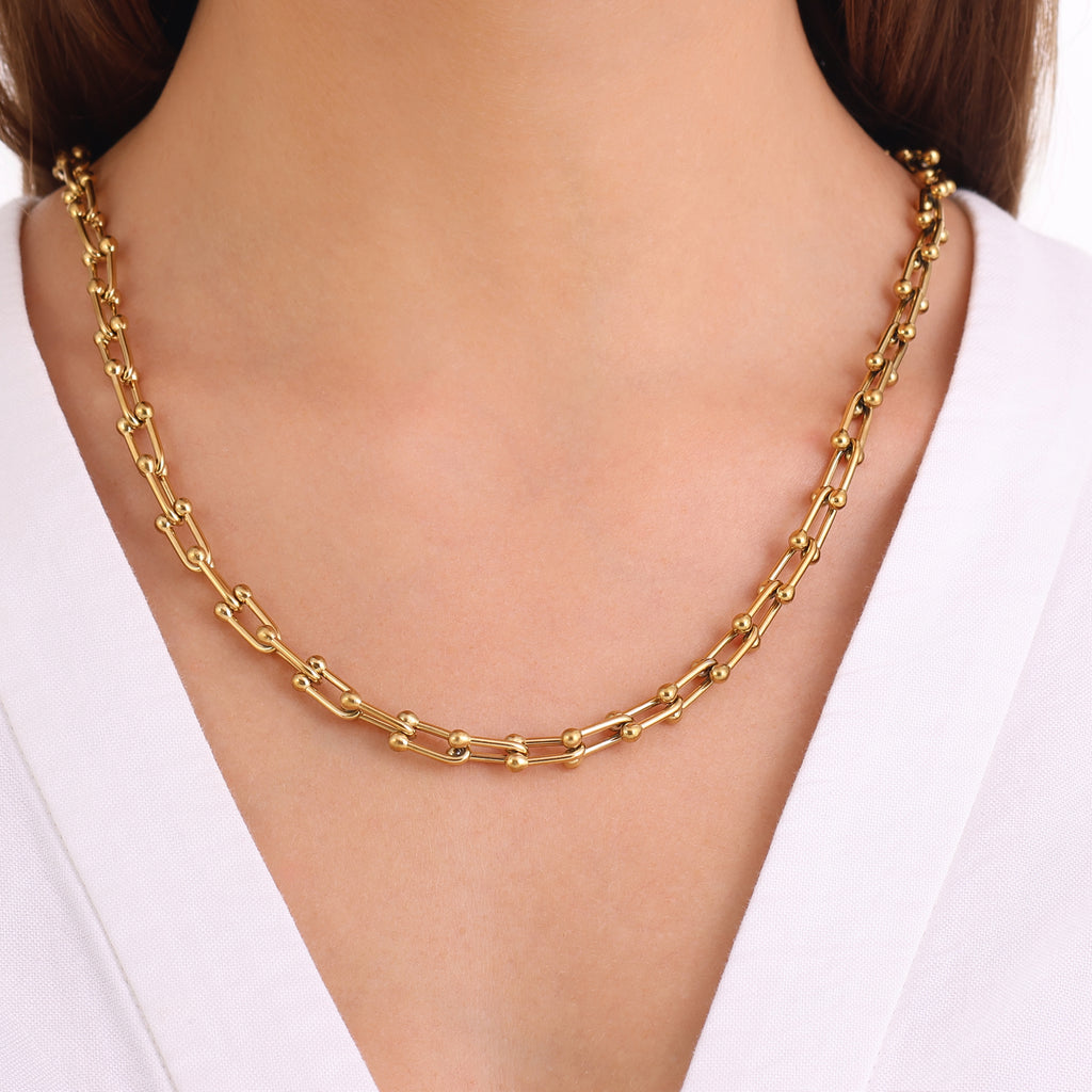 Horseshoe Chain Necklace